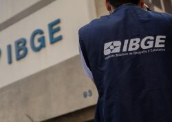 IBGE abriu inscrições para processo seletivo com mais de 8 mil vagas temporárias destinadas ao 12º Censo Agropecuário, Florestal e Aquícola em todo o país.