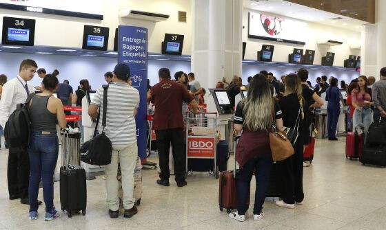 Um grupo chegou a gastar mais de R$ 10 mil com um pacote.
