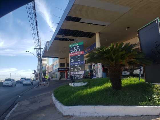 Preço da gasolina teve queda em Cuiabá