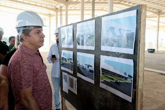 Governador não gostou do que viu nas obras da UPA Leblon.