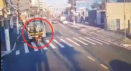 Sol teria impedido o motorista de ver pedestre