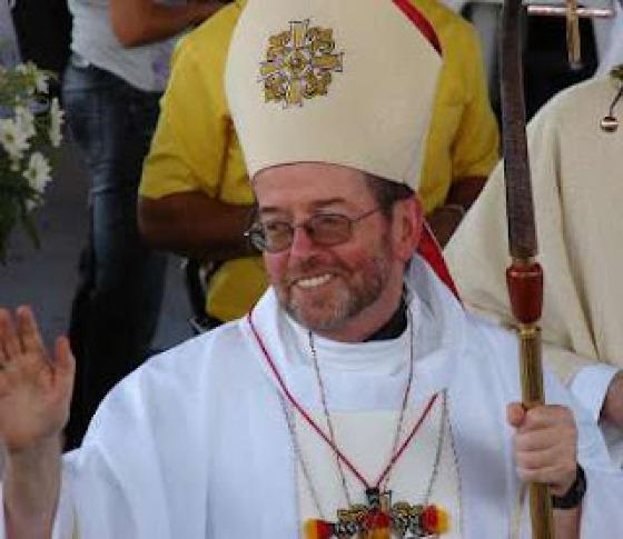 Dom Derek iniciou sua vida religiosa em outubro de 1969, aos 21 anos.