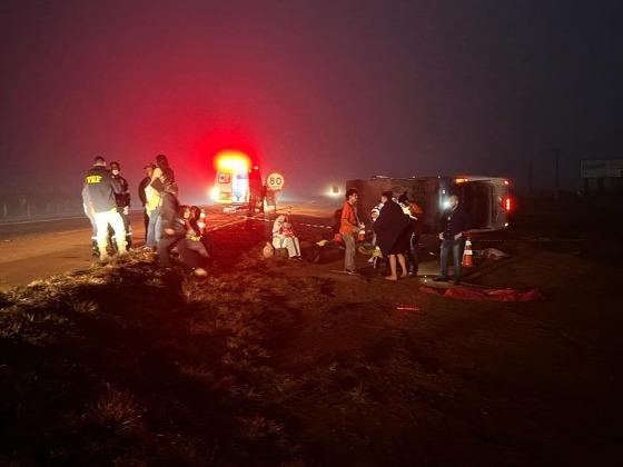 Ônibus tombou em Mato Grosso do Sul