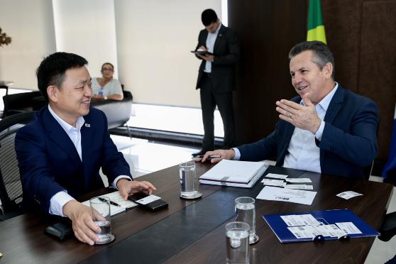 A reunião ocorreu na manhã desta sexta-feira (23.06), no Palácio Paiaguás, em Cuiabá.