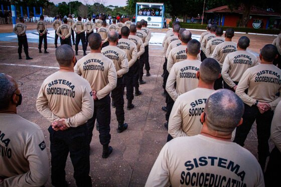Agentes do Sistema Socioeducativo tiveram direito a porte de arma por meio de lei estadual.