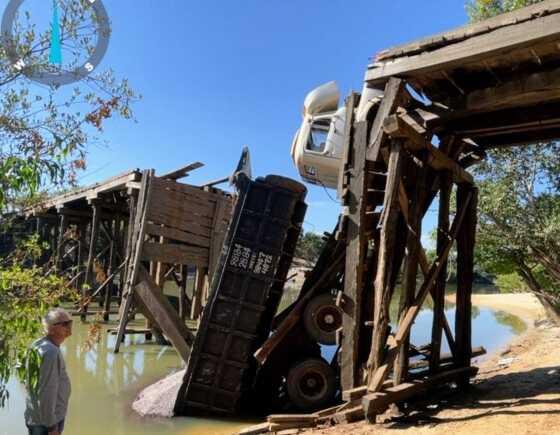 O veículo caiu no Rio Xavantinho.