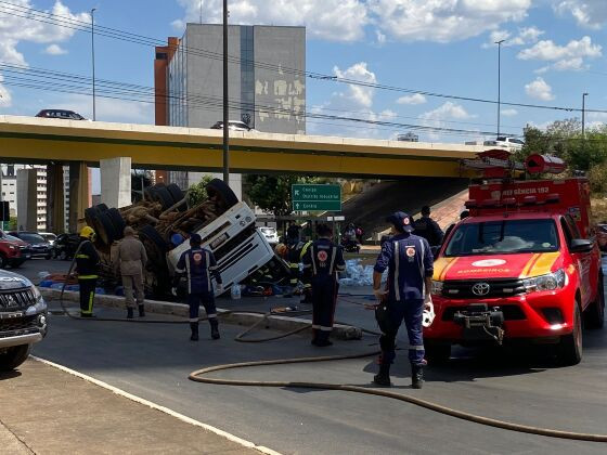 Acidente ocorreu no final desta manhã