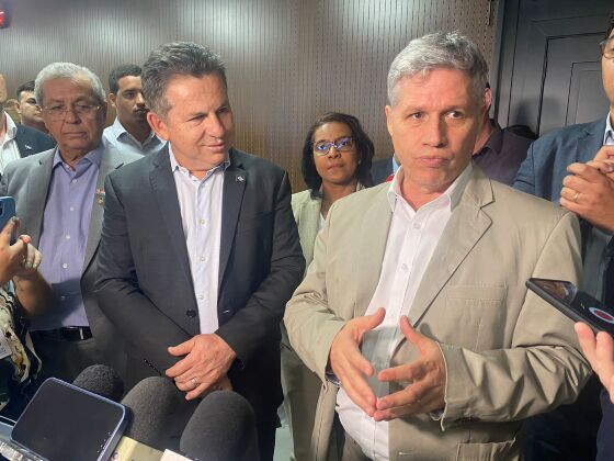 Mauro Mendes e Paulo Teixeira em coletiva à imprensa