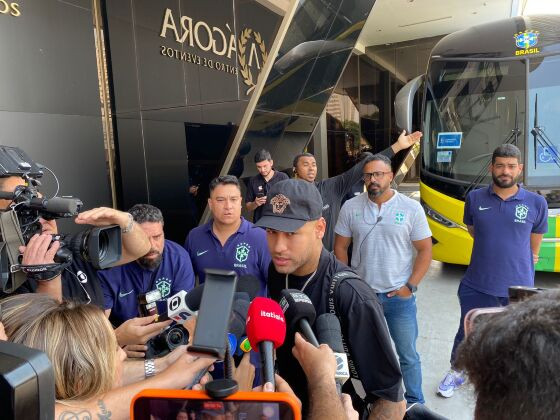 Jogador é o último a se apresentar no hotel da seleção.