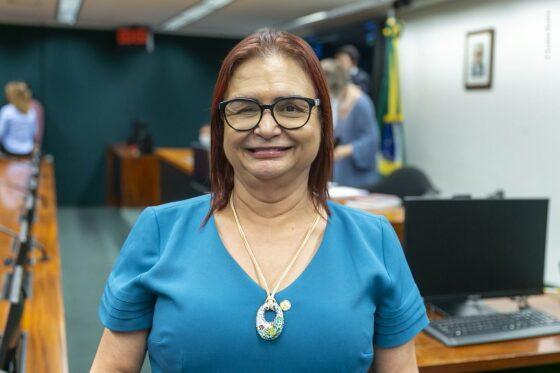 Rosa Neide assinou o manifesto em 2021