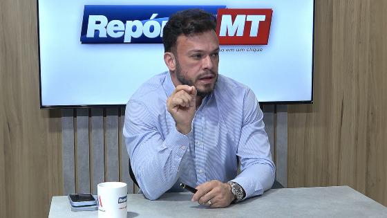 El cardiólogo Max Lima explica que los médicos suelen pasar por alto los signos de un ataque cardíaco.