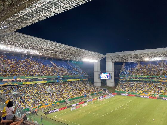 Torcedores soltaram a voz na Arena Pantanal