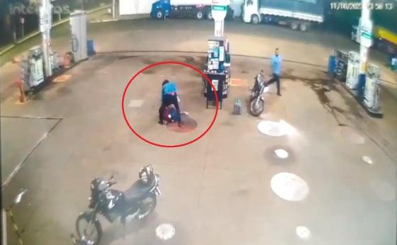 Mulher foi esfaqueada e sobreviveu