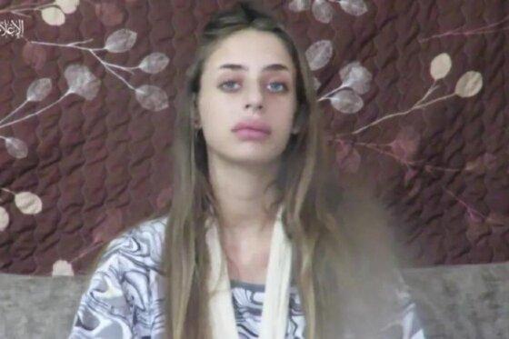 Mia Schem, 21 anos, teria sido raptada em uma festa rave que foi atacada pelos terroristas em 7 de outubro. 