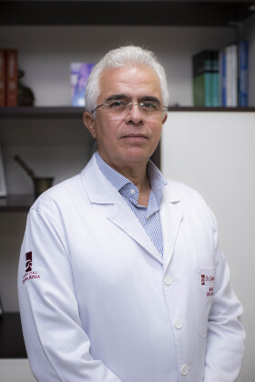 Carlos Bouret é médico e diretor-presidente da Unimed Cuiabá.