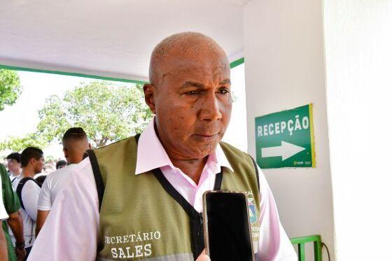 Coronel Sales alega que foi vítima de racismo.
