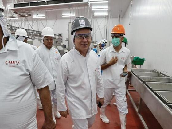 "Mato Grosso é um lugar com potencial não só pra produzir, mas também pra industrializar", disse Mauro