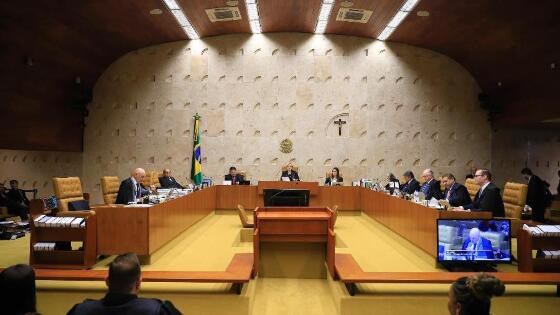 Julgamento tinha previsão de terminar nessa sexta (24), mas foi adiado por pedido de vista