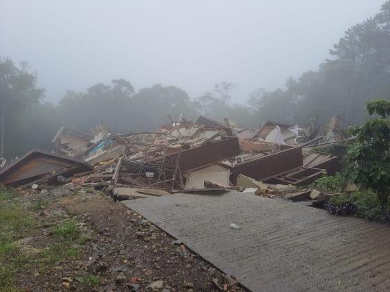 Prédio desabou em Gramado