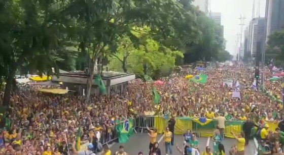 O ato foi feito em memória de Cleriston Pereira da Cunha, que morreu dentro dos presídios para os presos pelos atos do 8 de Janeiro.