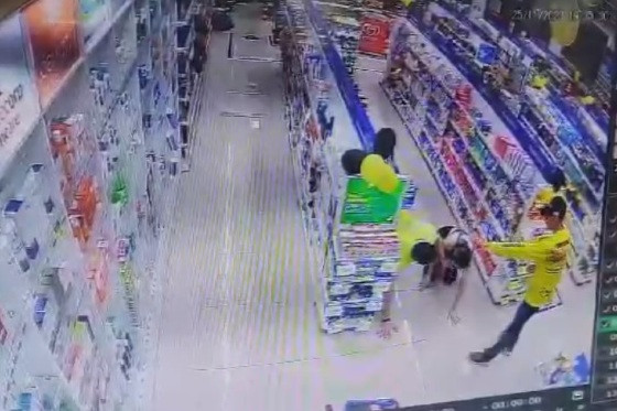 Policial e filha foram rendidos durante assalto