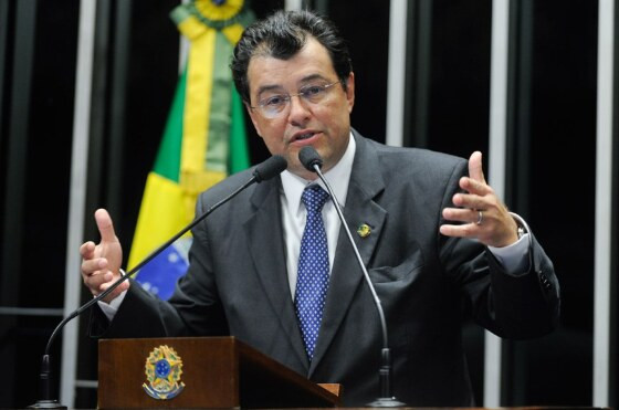 Emenda do líder do MDB no Senado, Eduardo Braga, está nas mãos de empresários investigados pela Polícia Federal (PF).