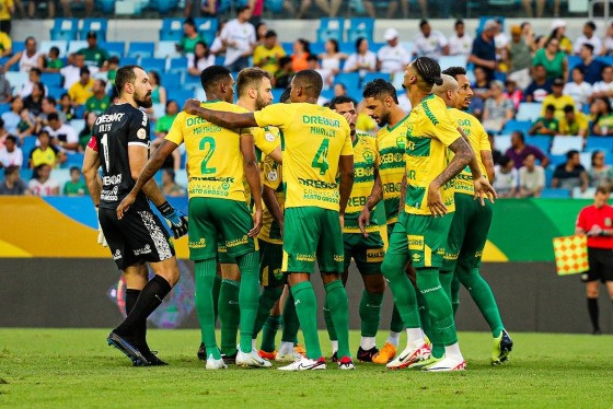 Cuiabá deve perder até nove atletas para próxima temporada