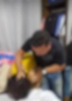 Advogado foi filmado pela enteada enquanto espancava a esposa
