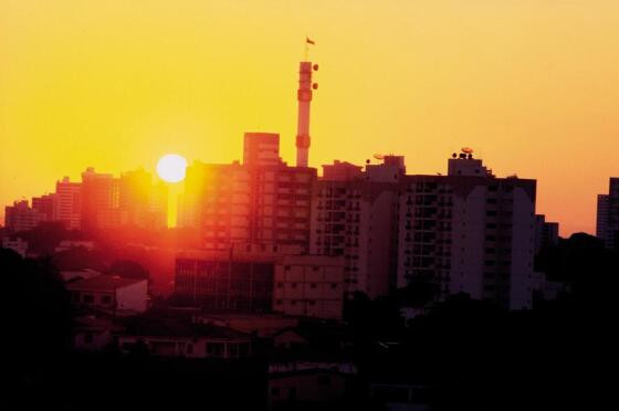 O calor extremo deve atingir o Sudeste, Centro-Oeste e parte do Sul do Brasil 