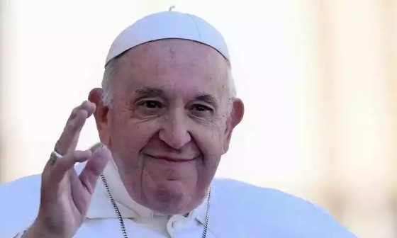 No documento sobre a autorização da bênção a casais gays pelo papa Francisco está claro que esse ato nada tem a ver com casamento
