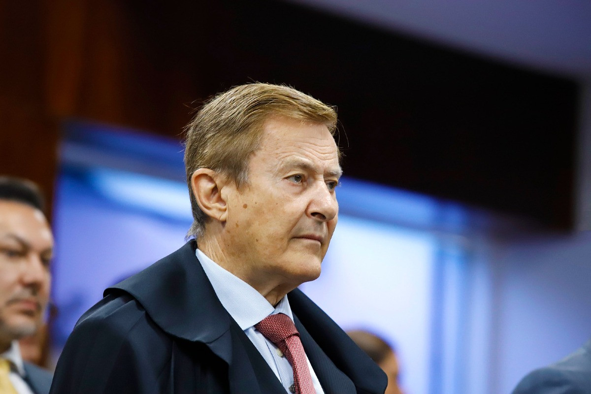 Waldir Teis assume interinamente a presidência do Tribunal de Contas