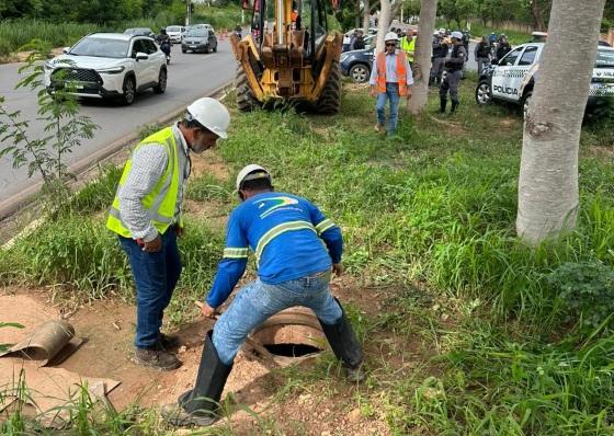 Obras começaram pela Avenida do CPA, com drenagem no canteiro central