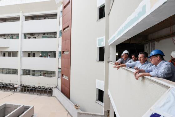 Hospital Central, cujas obras ficaram 34 anos paralisadas, já está 92% executado