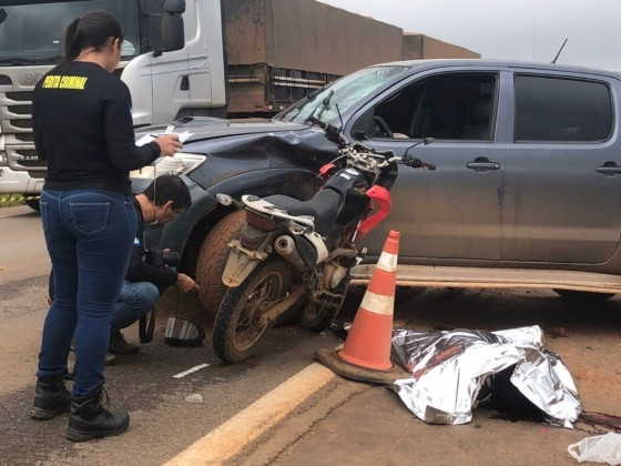 A vítima morreu ainda no local.