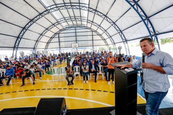 Evento de inauguração de prédio reuniu estudantes, profissionais da educação e autoridades