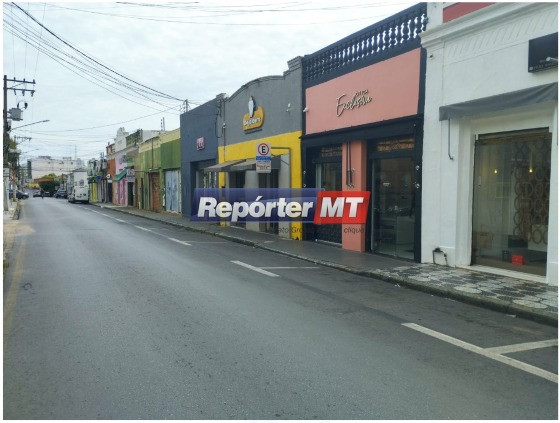 Sem parquímetro nas ruas do Centro e sem informação, os clientes estão  desaparecendo.