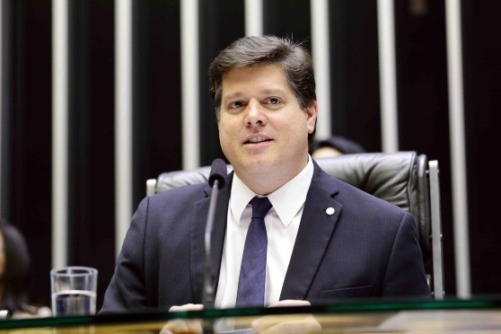 O TCE viu como suspeita a licitação da Prefeitura e mandou suspender.