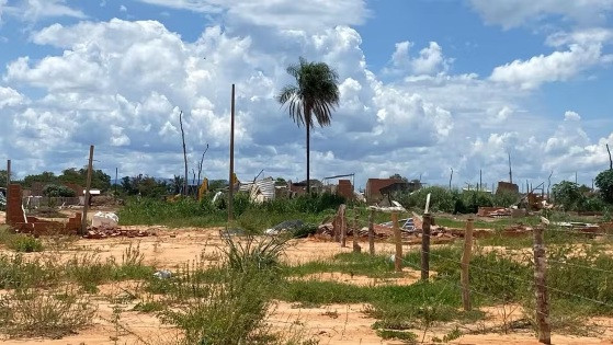 O local, que tem cerca 50 hectares, era dividido em aproximadamente 577 lotes