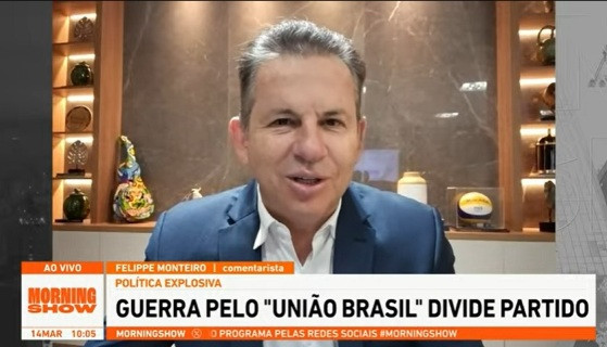 Mauro assinou junto com outros correligionários o pedido de expulsão de Luciano Bivar