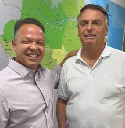 O convite de Bolsonaro reforça a pré-candidatura de Cláudio Paisagista.