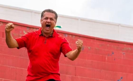 Presidente do União Esporte Clube de Rondonópolis sofreu infarto após vitória do clube.