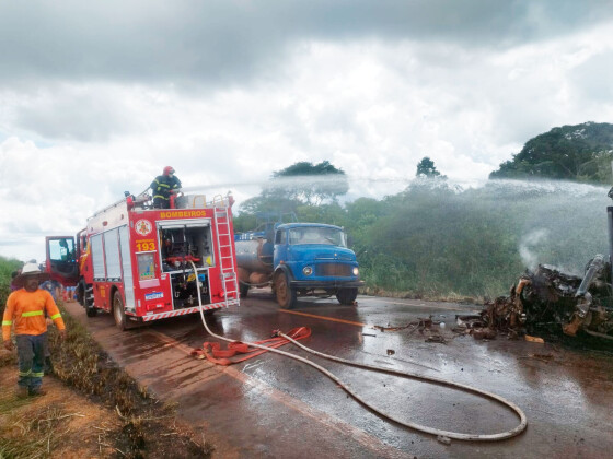 Acidente MT 430 caminhão e carreta