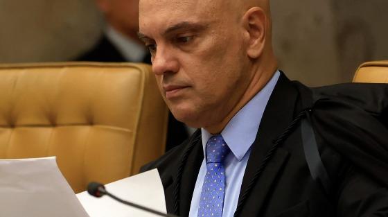 Além da população, 153 deputados federais assinaram um documento que solicita o afastamento de Moraes da Corte Suprema.