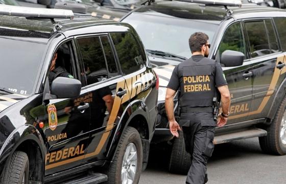 O criminoso foi preso por agentes da Polícia Federal