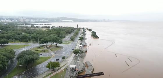 Há risco de rompimento de dique que represa o rio Gravataí. 