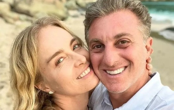 "A gente fala sobre isso, temos amigos que são [não monogâmicos]", revelou