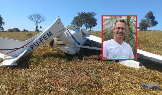 Por conta do impacto, a aeronave partiu no meio.