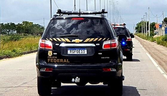 viatura da polícia federal operação