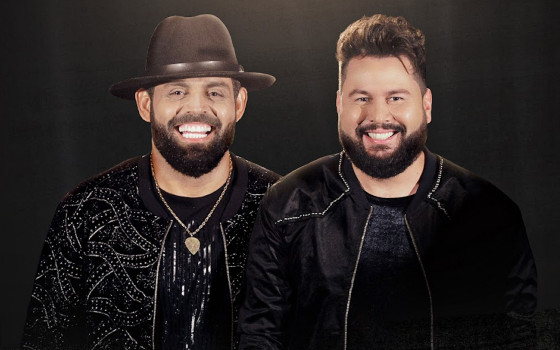 Dupla não sofreu ferimentos e passa bem. 