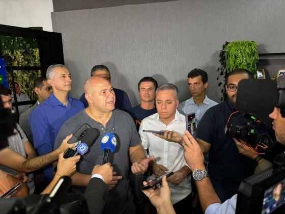 Abílio Brunini e Reginaldo Teixeira em evento realizado em Cuiabá nesta segunda-feira (29).